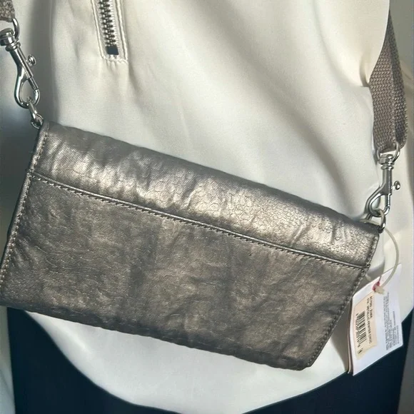 New Kipling Zuma Metallic Pewter Croc Embossed Crossbody Travel Organizer - Picture 10 of 13